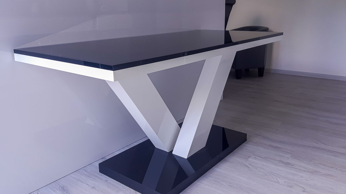 Výroba stolů  - NODIS interiors